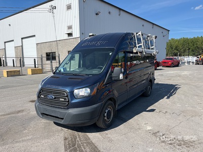 2018 Ford Transit 350 4x2 Camión Utilitario