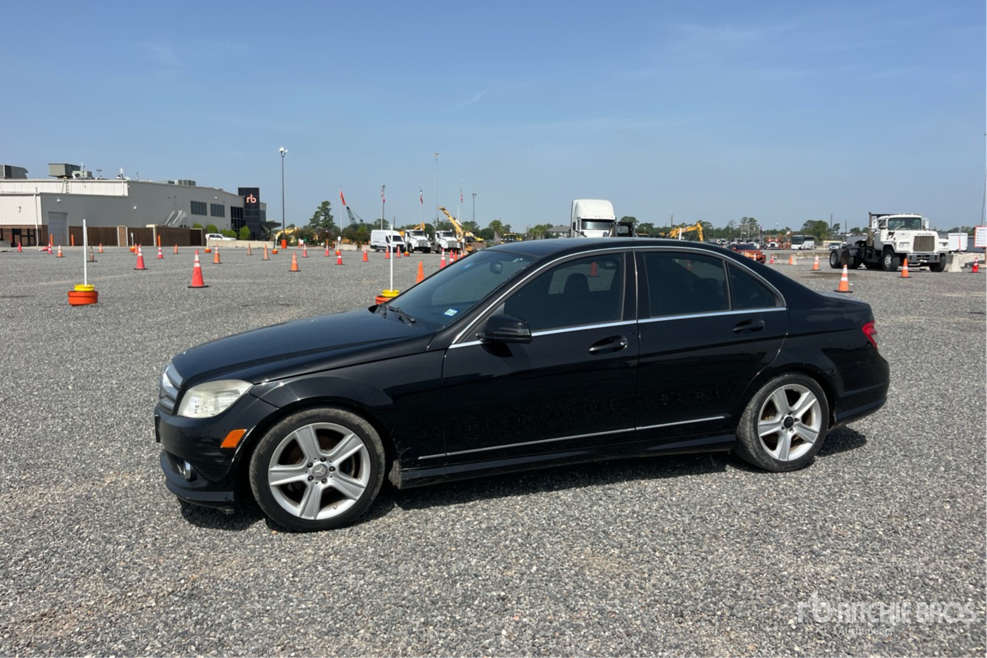 2010 Mercedes-Benz C300 Automobile