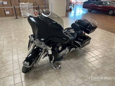 2009 Harley-Davidson Road King 96 cid Cruiser Bike
