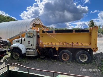 2007 Peterbilt 340 6x4 Autocarro ribaltabile 2 assi (Inoperable)
