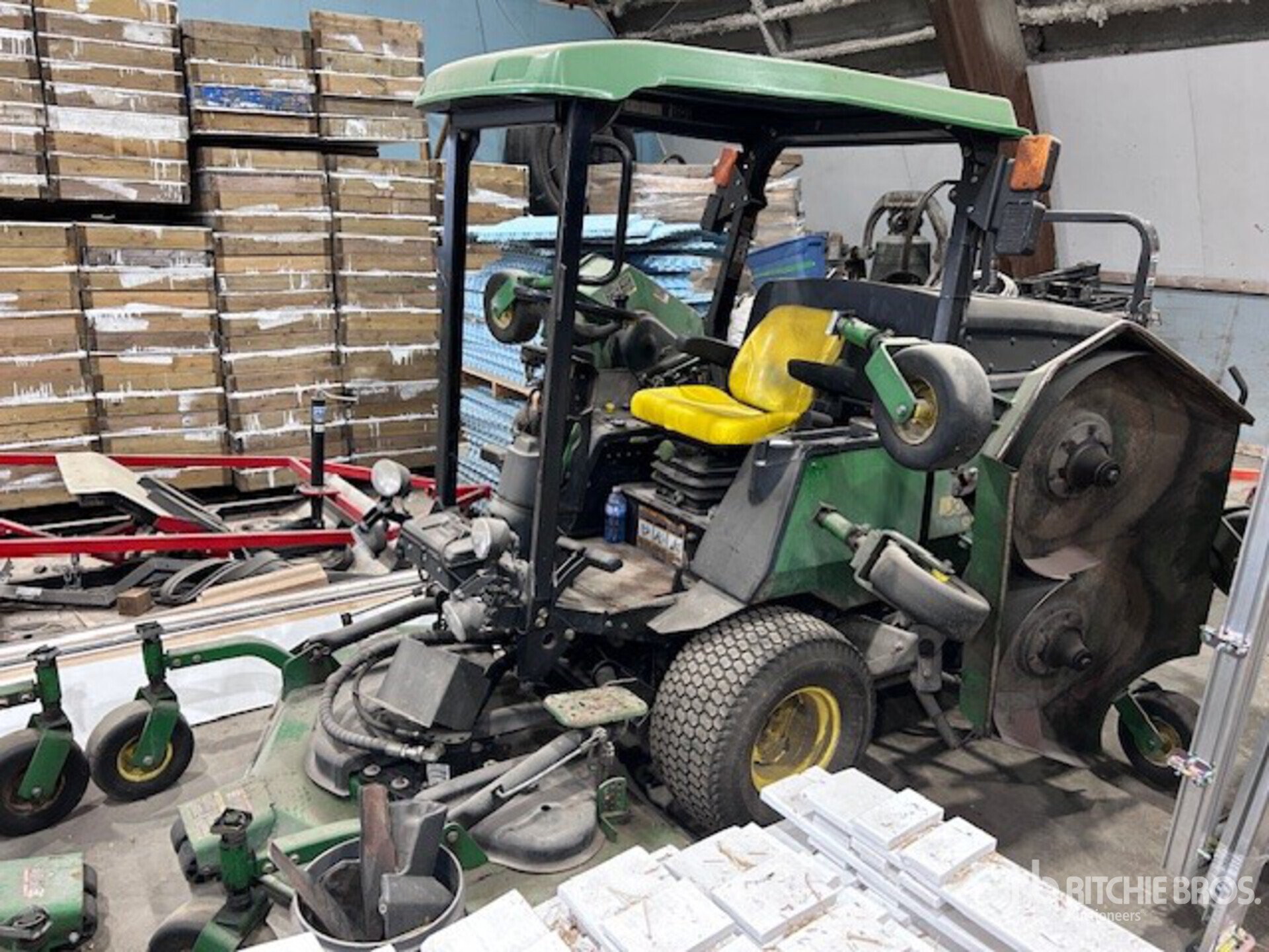 2007 John Deere WAM1600 Ride-On Lawn Mower