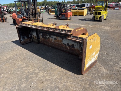2009 Gratex 7512 9 ft 8 in Empujador de nieve - Fits Wheel Loader