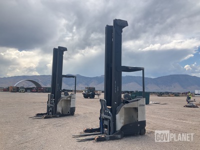 Crown RR5725-45 Electric Forklift