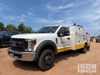 2019 Ford F-550 XL 4x4 Camion de lubricacion