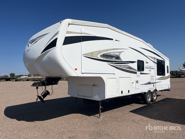 2011 Crossroads Cruiser 33 ft T/A Travel Trailer | Ritchie Bros ...
