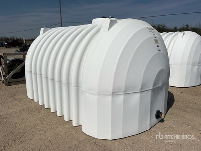 Freeform Plastics Gen 2 2650 gal Poly Algae Prevention タンク