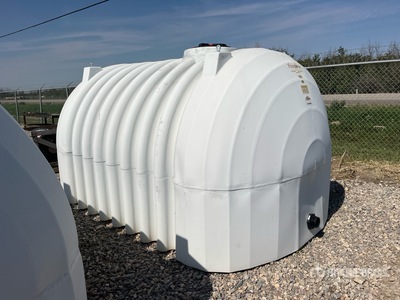 Freeform Plastics Gen 2 2650 gal Poly Algae Prevention タンク