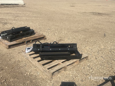 2025 GIYI GY-CYHC 30 in Mini 30" forks side shift Skid Steer Forks - Fits giyi by-cyhc (Unused)