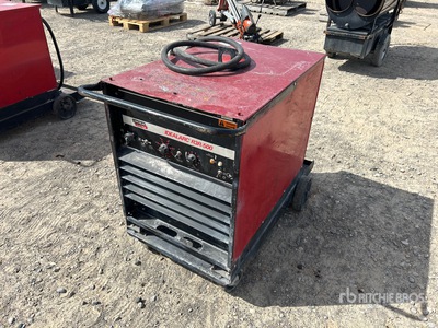 2002 Lincoln Electric Idealarc R3R-500 500 A Stick Electric Welder