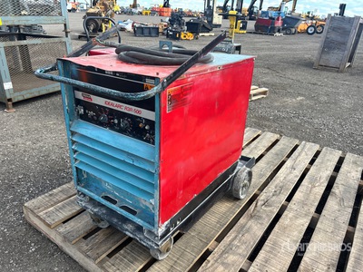2002 Lincoln Electric K1286-25 230 A Electric Welder