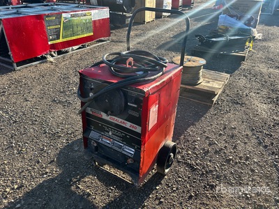1996 Lincoln Electric K1053-8 250 A を見 Welder - Electric