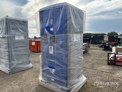 TMG FMT10 43 in x 39 in x 91 in Non-Flushing Toaleta przenośna (Unused)