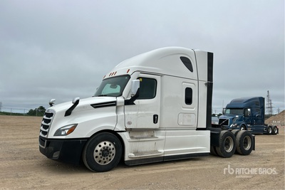 2024 Freightliner Cascadia 126 6x4 T/A Sleeper Truck Tractor