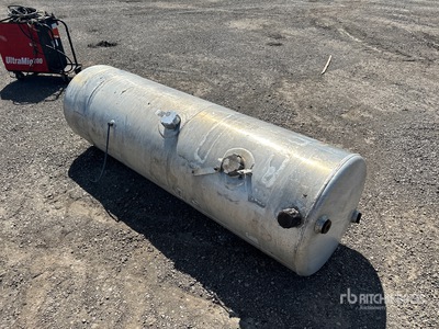 Fuel/Hydraulic Combination Tank for Semi Truck