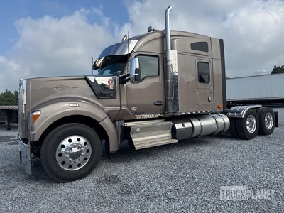2020 Kenworth W990 6x4 T/A Sleeper Truck Tractor
