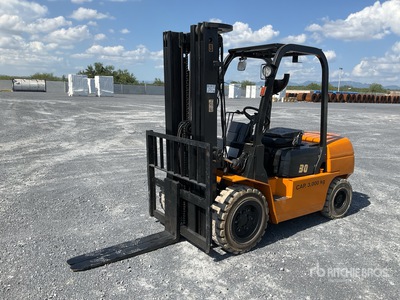 2018 Hangcha CPCD30N-RW15A 6600 lb Cushion Tire Montacargas / Forklift
