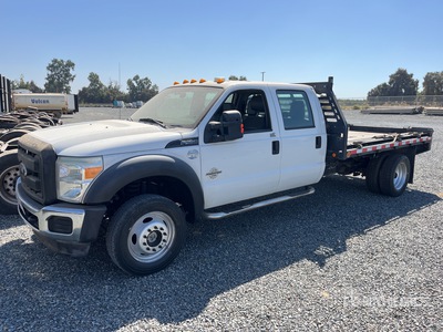 2014 Ford F-550 4x4 Crew Cab Camión Caja Abierta (Inoperable)