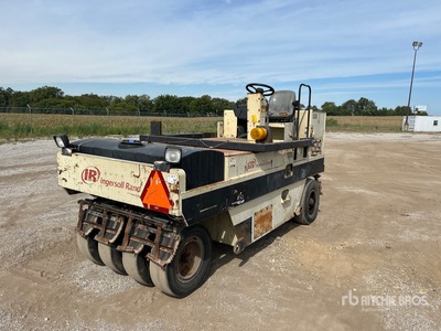 2006 Ingersoll Rand PT125R 9 Wheel Pneumatic Roller