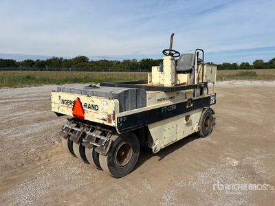 1998 Ingersoll Rand PT125R 9 Wheel Pneumatic Roller