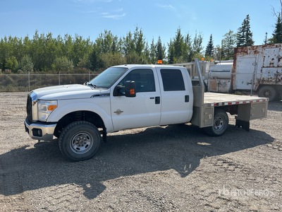2016 Ford F-350 4x4 Crew Cab Flatbed Truck