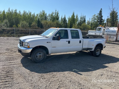 2004 Ford F-350 4x4 Crew Cab Pickup