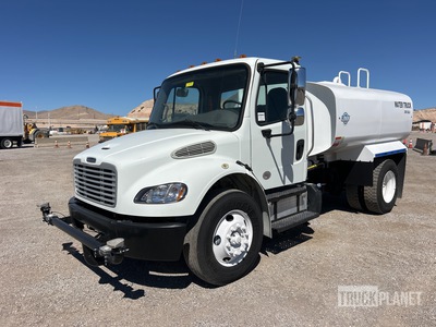 2020 Freightliner M2 2000 gal 4x2 Ciężarówka na wodę