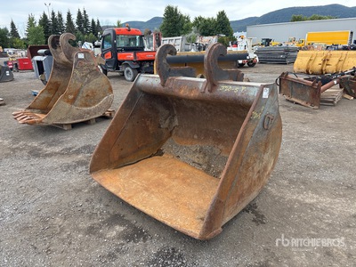 CF 58 in Q/C Cleanup Excavator Bucket - Fits Komatsu PC240
