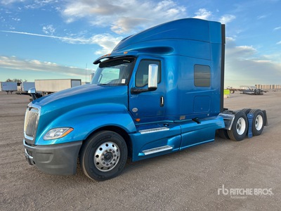 2019 International LT625 6x2 Cabina con cuccetta per trattore stradale