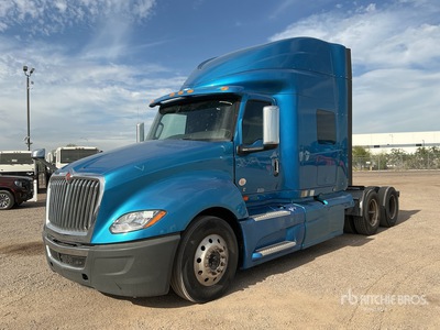 2020 International LT625 6x2 Ciągnik siodłowy T/A z kabiną sypialną