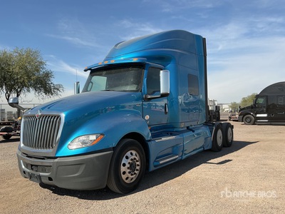 2020 International LT625 6x2 3- Achs Sattelzugmaschine mit Schlafkabine