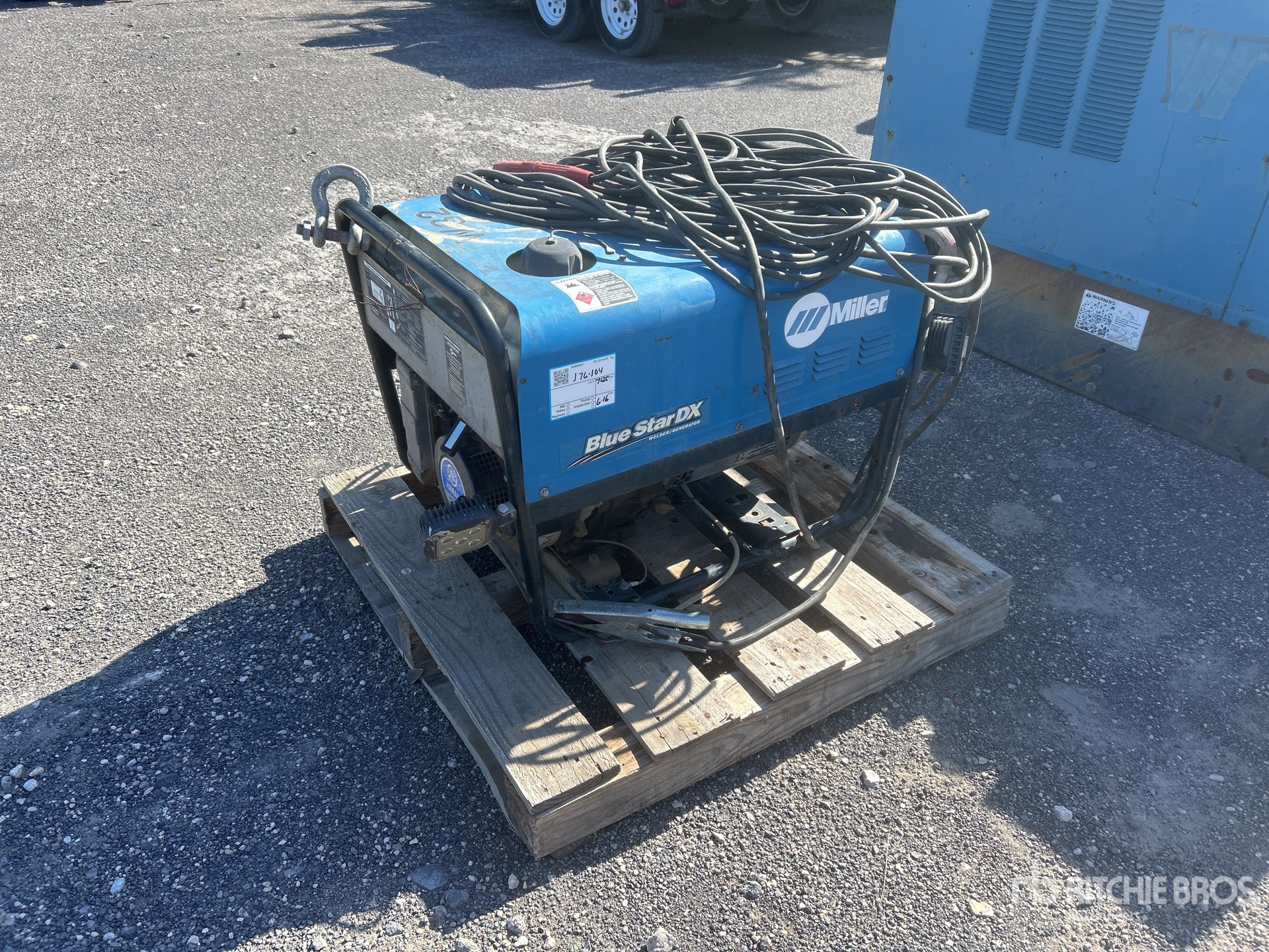 2013 Miller Blue Star 185 200 A Skid-Mounted Soldadora motorizada