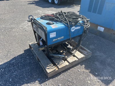 2013 Miller Blue Star 185 200 A Skid-Mounted Soldadora motorizada