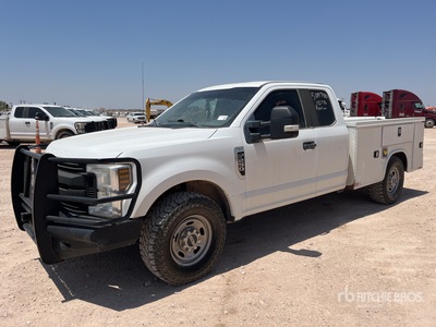 2018 Ford F-250 XL 4x2 Extended Cab Utility Truck