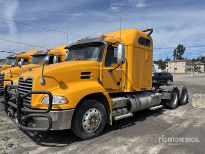 2017 Mack CXU613 T/A Sleeper Truck Tractor