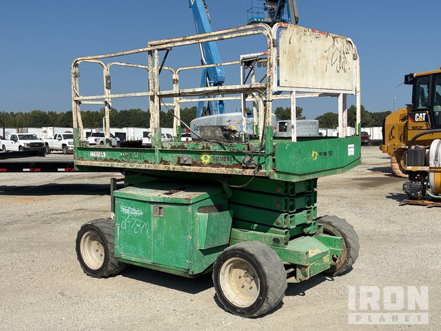 ELEVADOR TIJERA JLG 260MRT
