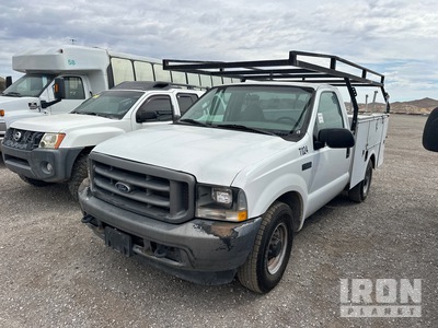 2003 Ford F-250 XL 4x2 Utility Truck (Inoperable)