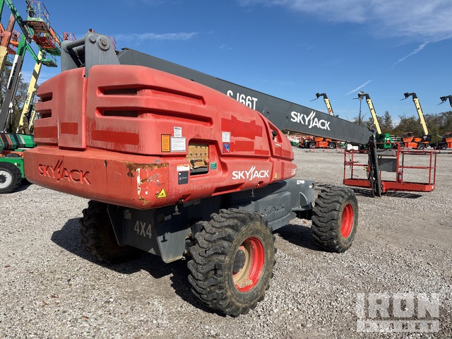 ELEVADOR TELESCóPICO 2016 SKYJACK 4WD SJ66T