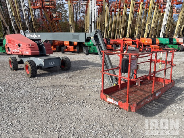 ELEVADOR TELESCóPICO 2016 SKYJACK 4WD SJ45T