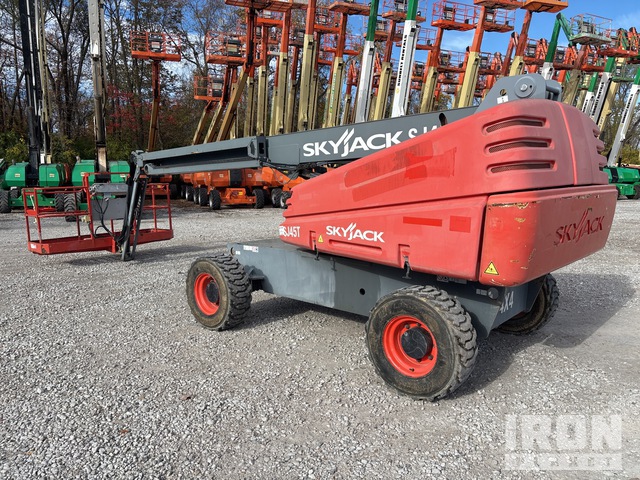 ELEVADOR TELESCóPICO 2016 SKYJACK 4WD SJ45T