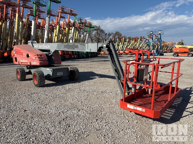 ELEVADOR TELESCóPICO 2015 SKYJACK 4WD SJ45T