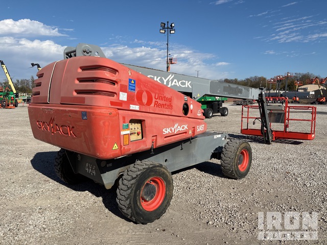 ELEVADOR TELESCóPICO 2015 SKYJACK 4WD SJ45T