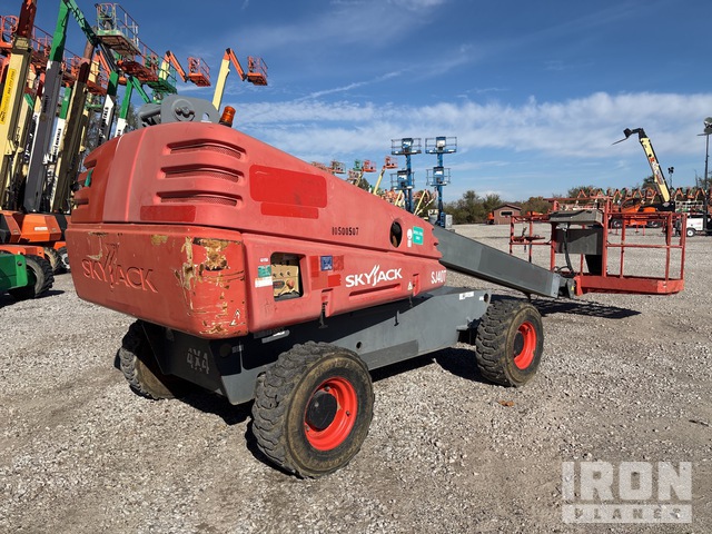 ELEVADOR TELESCóPICO 2016 SKYJACK 4WD SJ40T