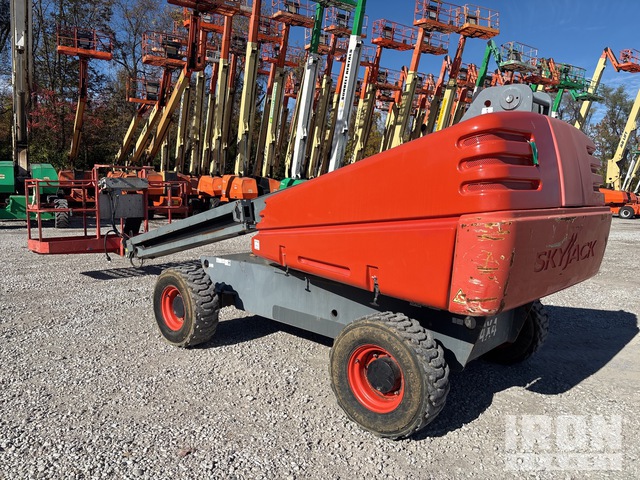 ELEVADOR TELESCóPICO 2016 SKYJACK 4WD SJ40T