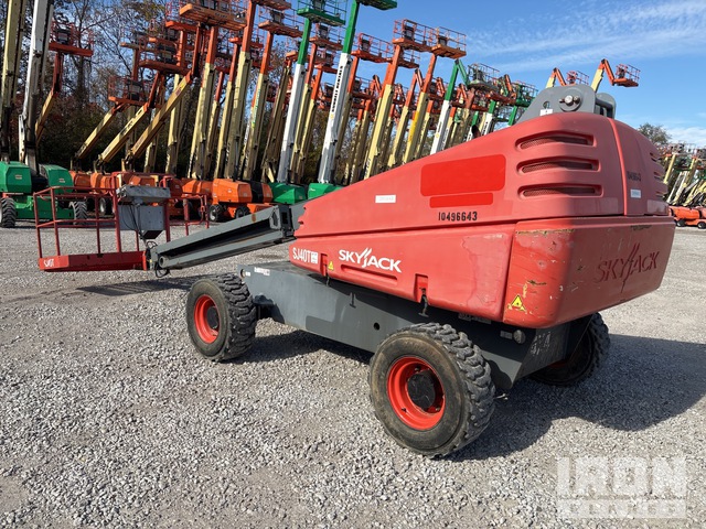 ELEVADOR TELESCóPICO 2016 SKYJACK 4WD SJ40T