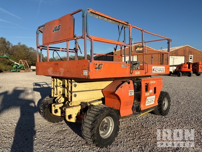 2013 JLG 3394RT Diesel 4x4 Plateforme élévatrice à ciseaux
