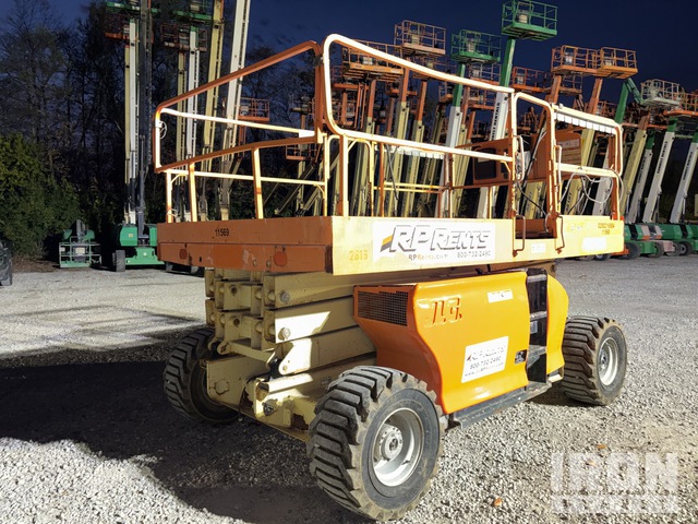 ELEVADOR TIJERA 2013 JLG 3394RT