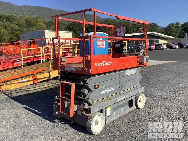ELEVADOR TIJERA 2014 SKYJACK SJIII4632