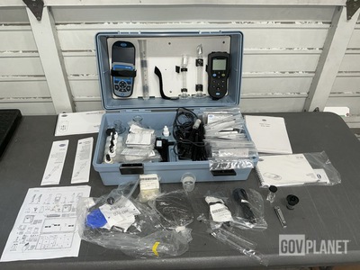 Hach DR 900 Chlorine Test Kit w/Hach 16900 Digital Titrator