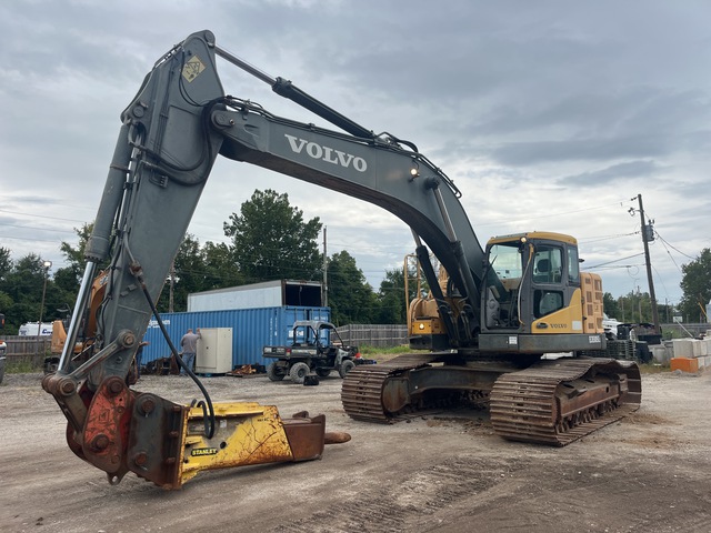 2010 Volvo ECR305CL Tracked Excavator 2010 Volvo ECR305CL Tracked Excavator