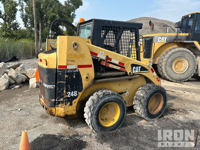MINI CARGADOR SOBRE RUEDAS 2000 CATERPILLAR 248